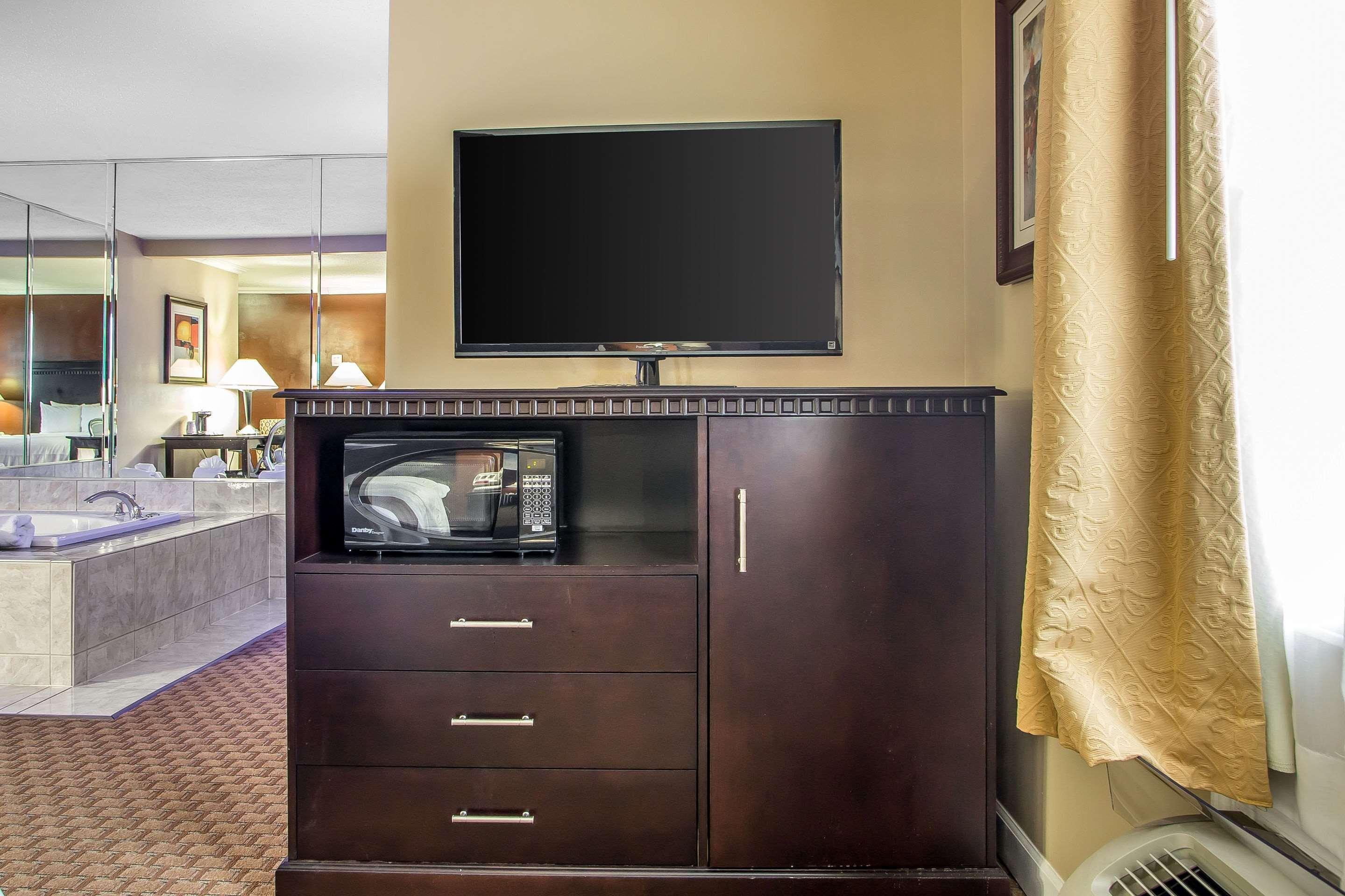 Quality Inn O'Hare Airport Schiller Park Bagian luar foto
