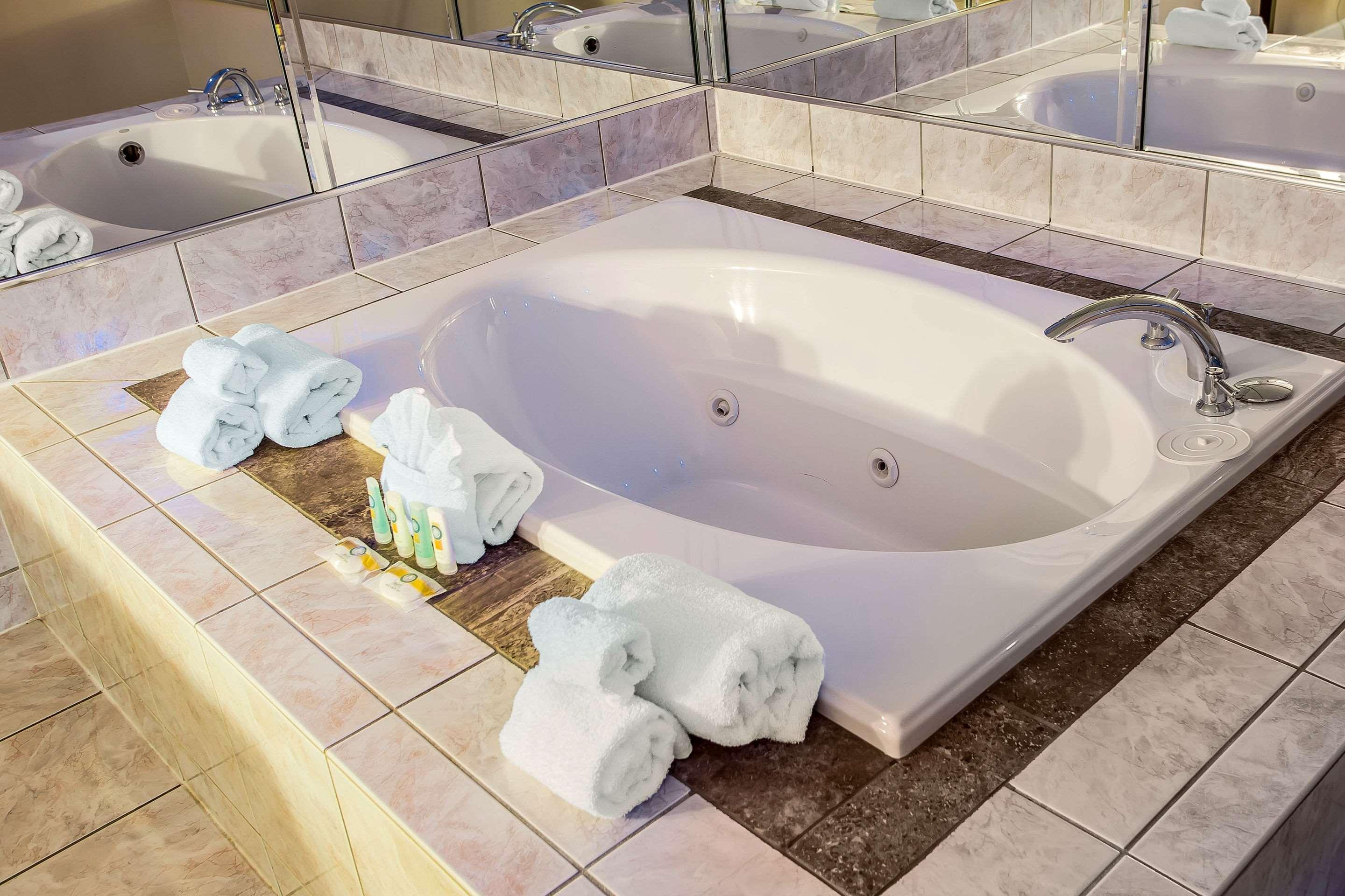 Quality Inn O'Hare Airport Schiller Park Bagian luar foto